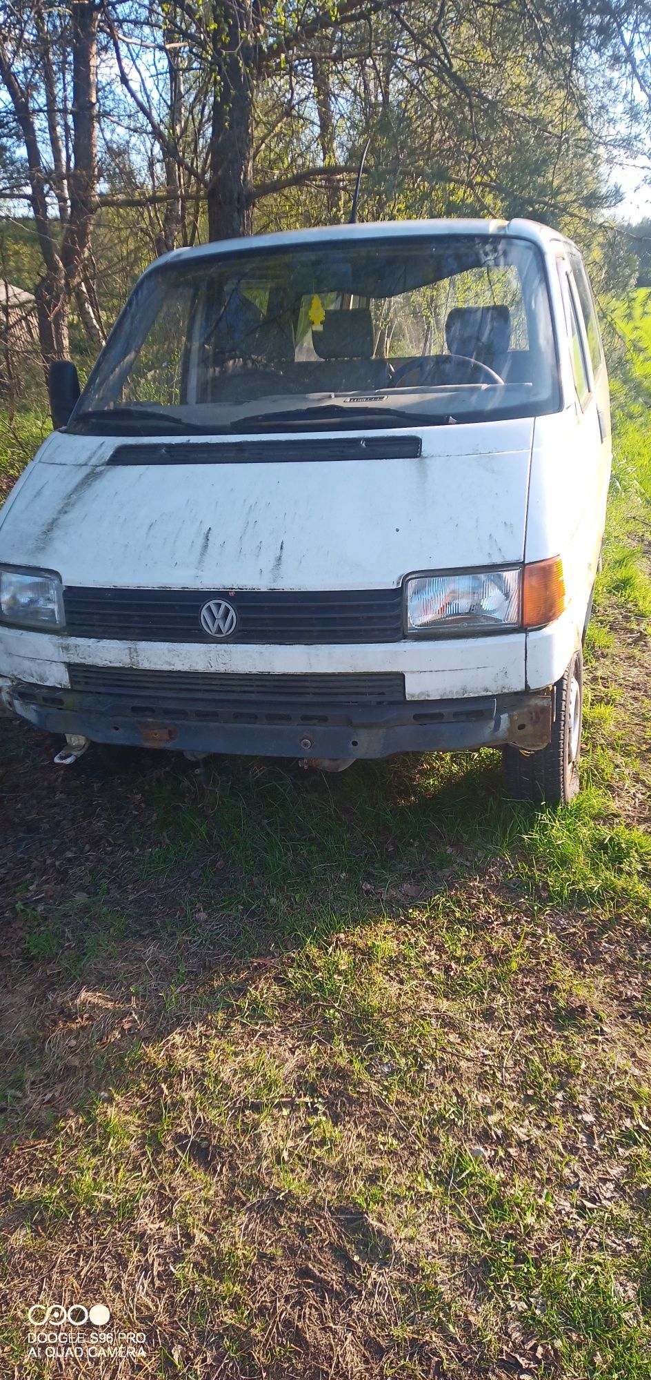 VW T4 caravelle 2.4 D cały na części