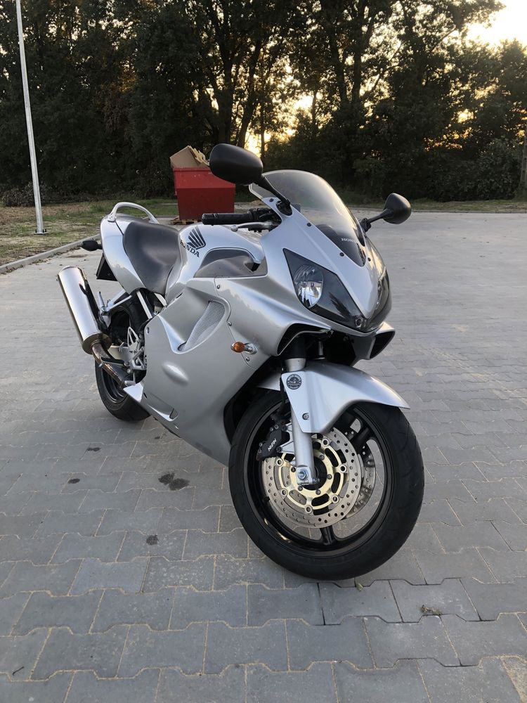 Honda CBR f4i 600cc