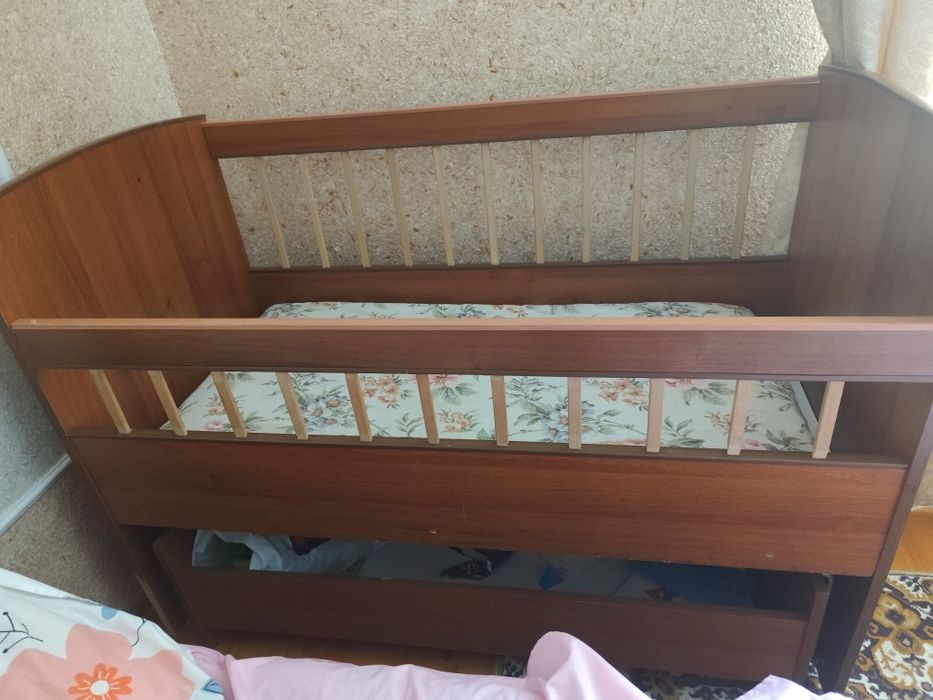 Віддам безкоштовно ліжечко,гойдається,тільки самовивіз