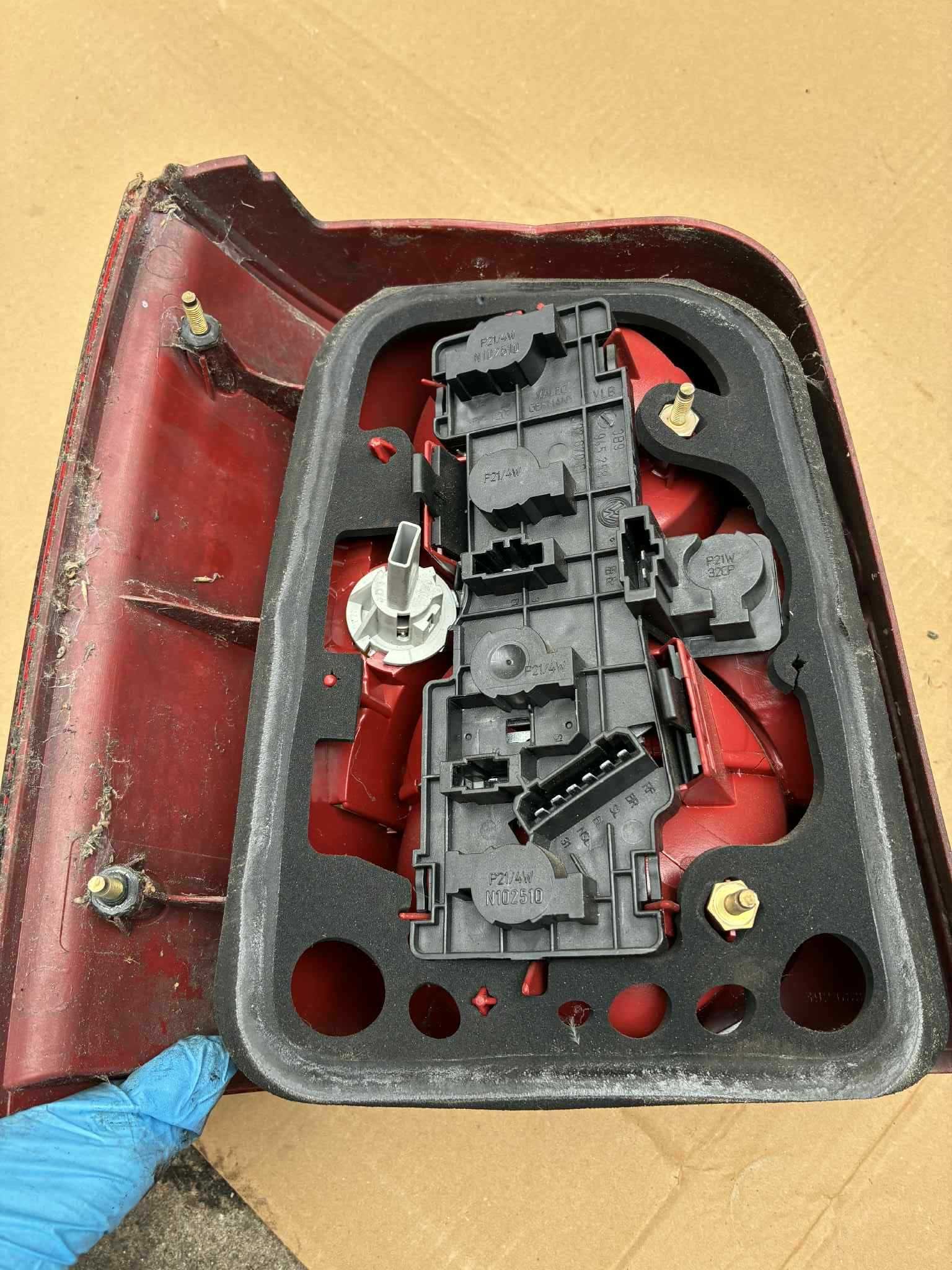 lampa prawy tył prawa tylna vw volkswagen passat b5 fl lift kombi