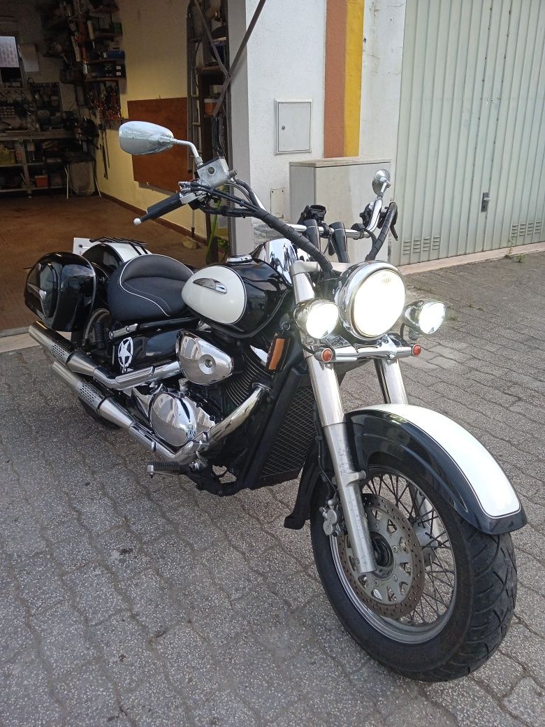 Suzuki intruder VL 800