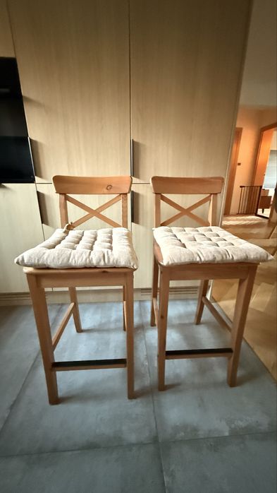Krzesła hokery Ikea z poduszkami