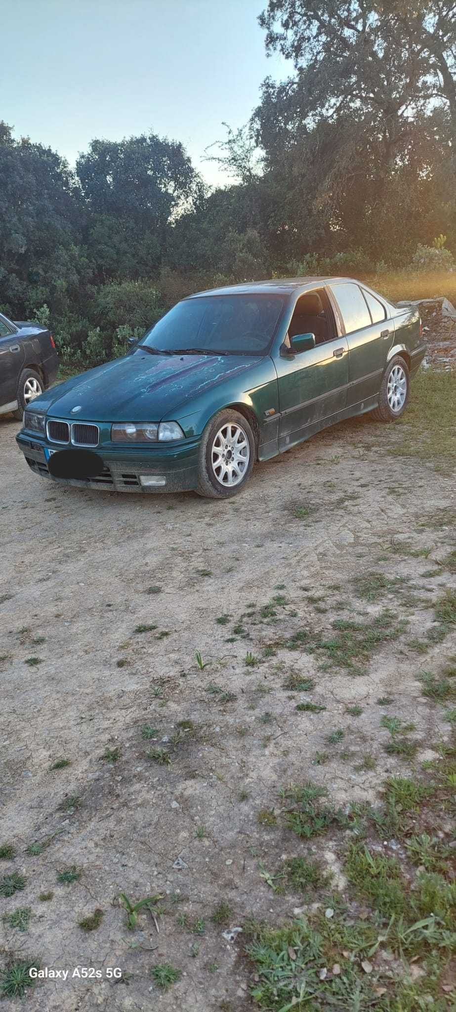 PARA PEÇAS BMW 325 TDs de 1995 com boa mecânica