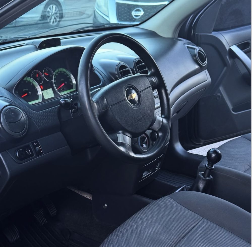Chevrolet Aveo 2008 год 1.5 газ/бензин!