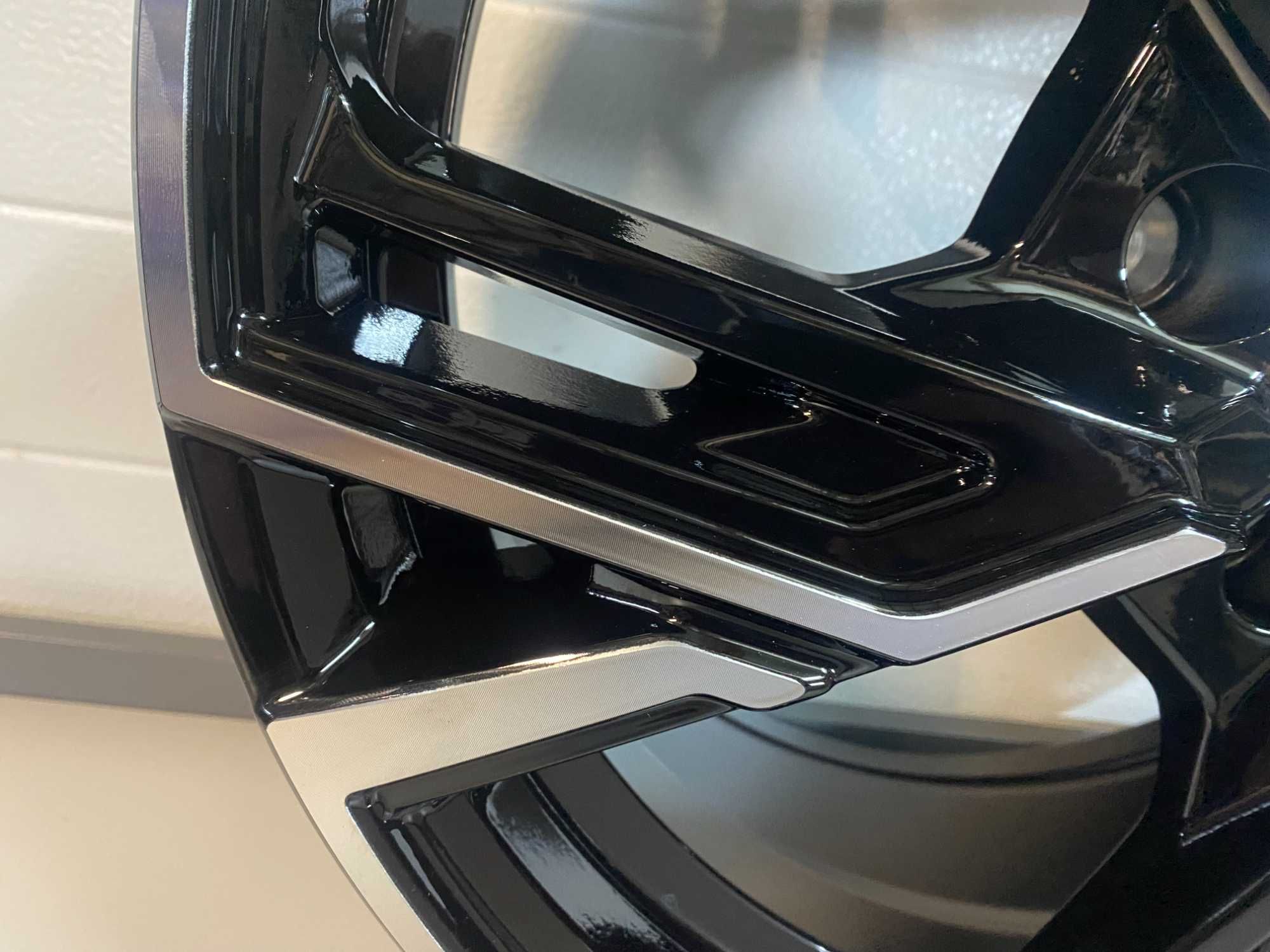 Alufelgi 17 5x112 Et45 Audi A3 8P 8V A4 B7 B8 B9 A5 A6 C6 C8 C7 A7 Q3