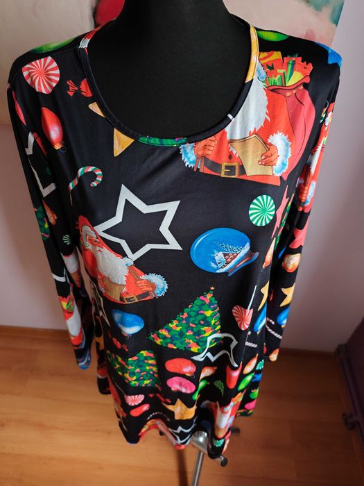 Sukienka świąteczna z Mikołajem kolorowa