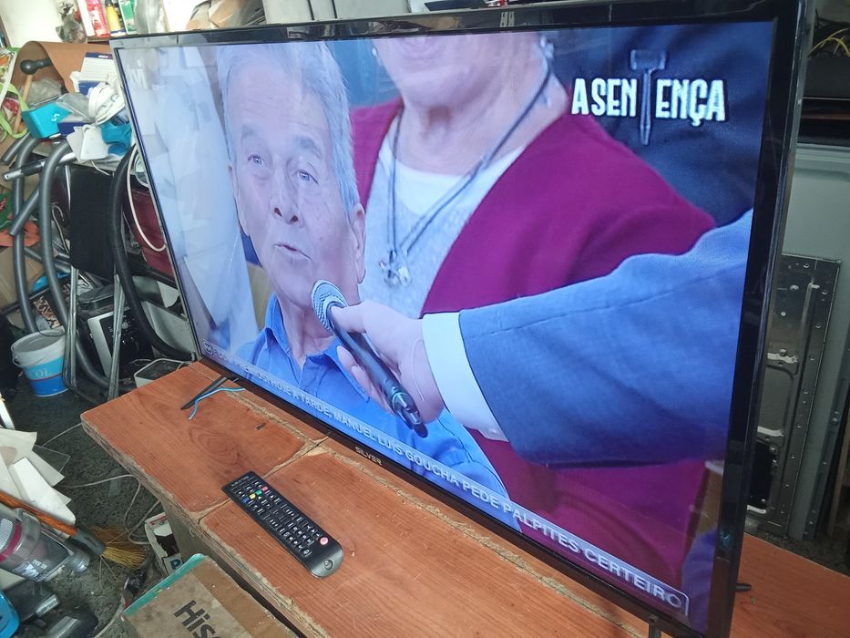 TV Silver 40 polegadas