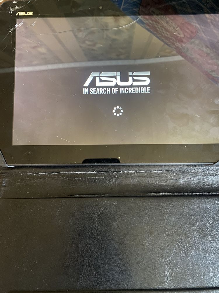 Планшет Asus TF103CG на детали виснет на логотипе и все РазборкА его