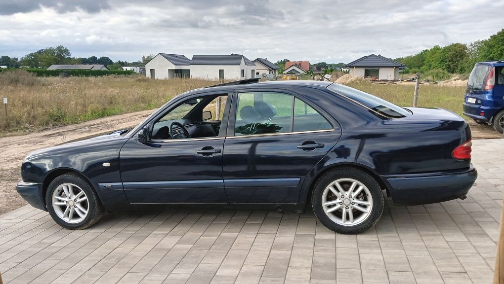 Mercedes w210 2.2D 96r