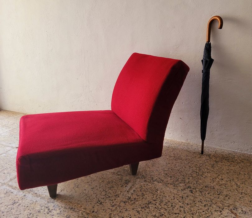 Poltrona Vintage Slipper Chair | Design Mid-Century | Veludo Vermelho