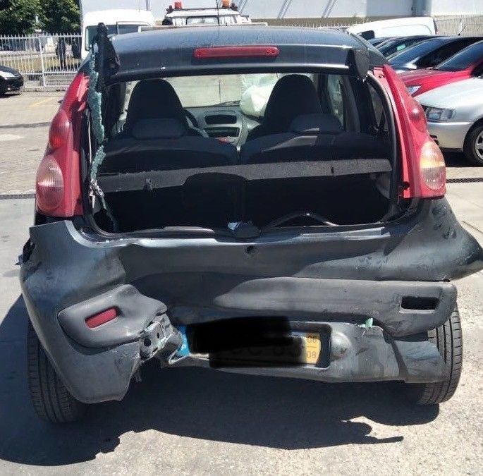 PEUGEOT 107 1.0I DE 2006 DISPONÍVEL PARA PEÇAS