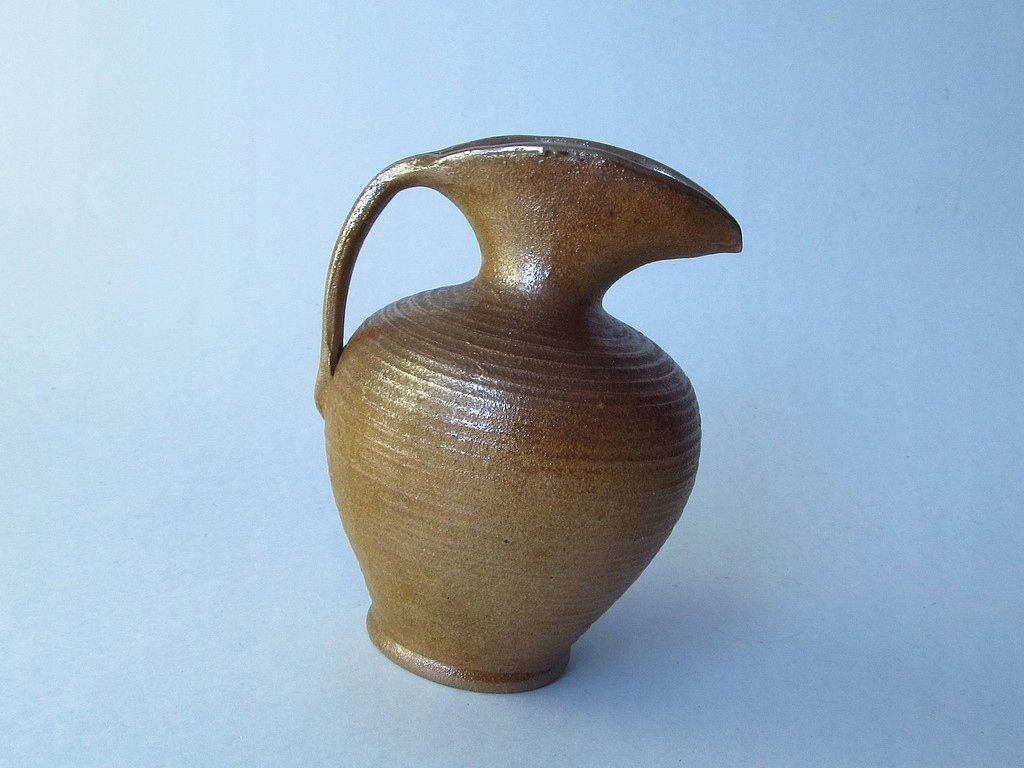 1960 ceramiczny dzbanek mlecznik dzbanuszek