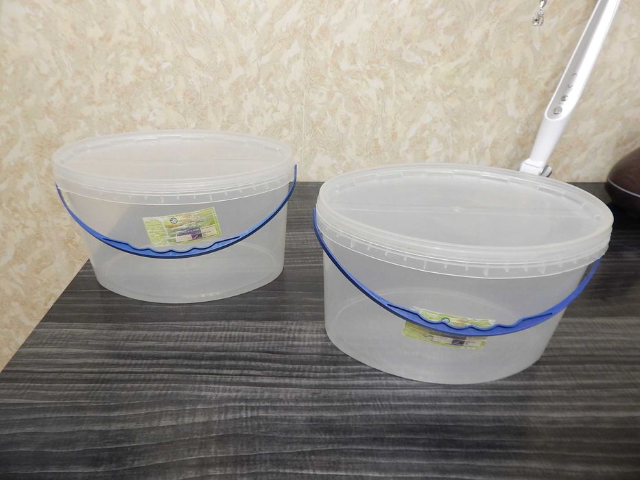 Пластиковое ведро эллипс для пищевых продуктов.