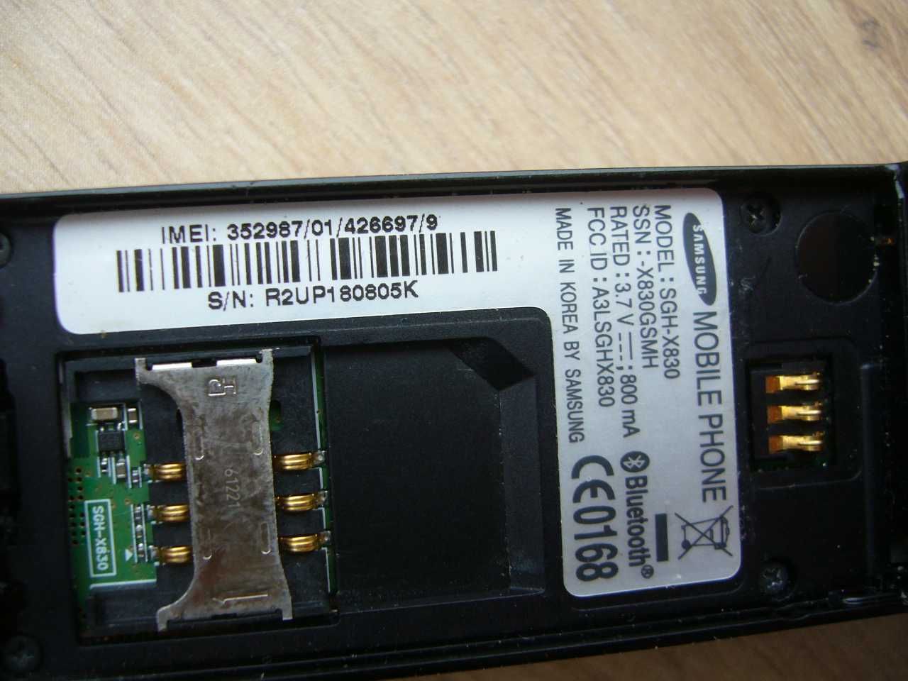 Telefon komórkowy Samsung SGH-X830 kolekcjonerski