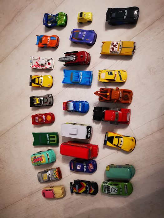 Zestaw 27 aut i samolotów z filmu Auta i Samoloty. Cars Planes