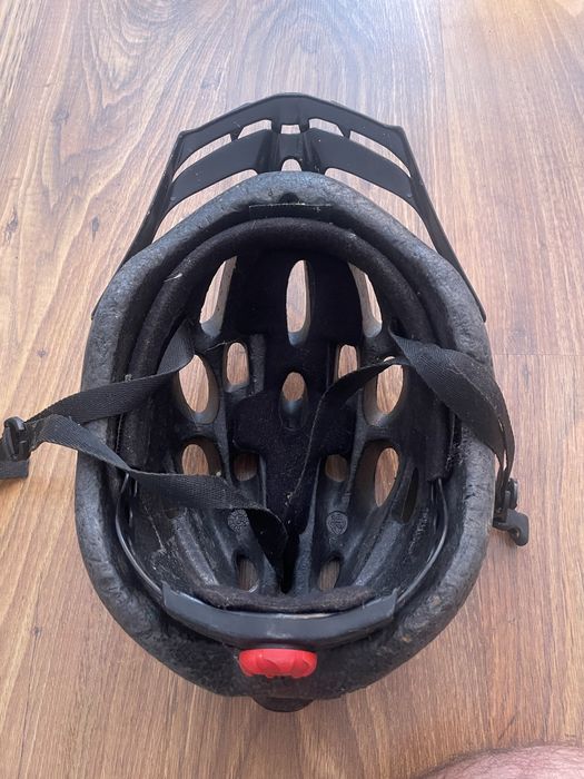 Kask na rower z regulacją