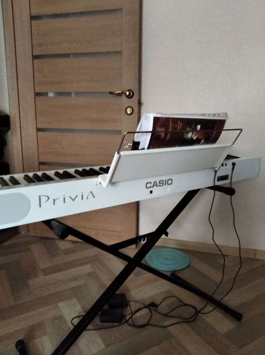 Продам свой casio px s1000 wight +подставка и дека