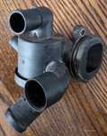 Termostat obudowa 2.0 TDI termostatu VW seat skoda audi 100 % sprawny