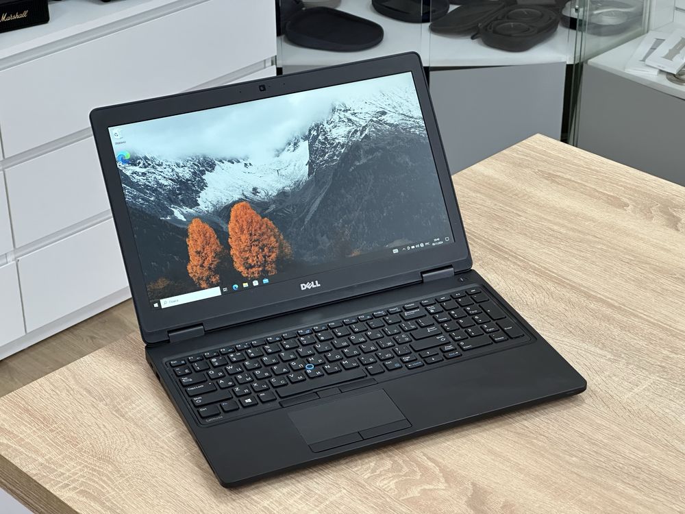 Ноутбук Dell Latitude 5580 i5-6300 8/256gb ShopusCenter