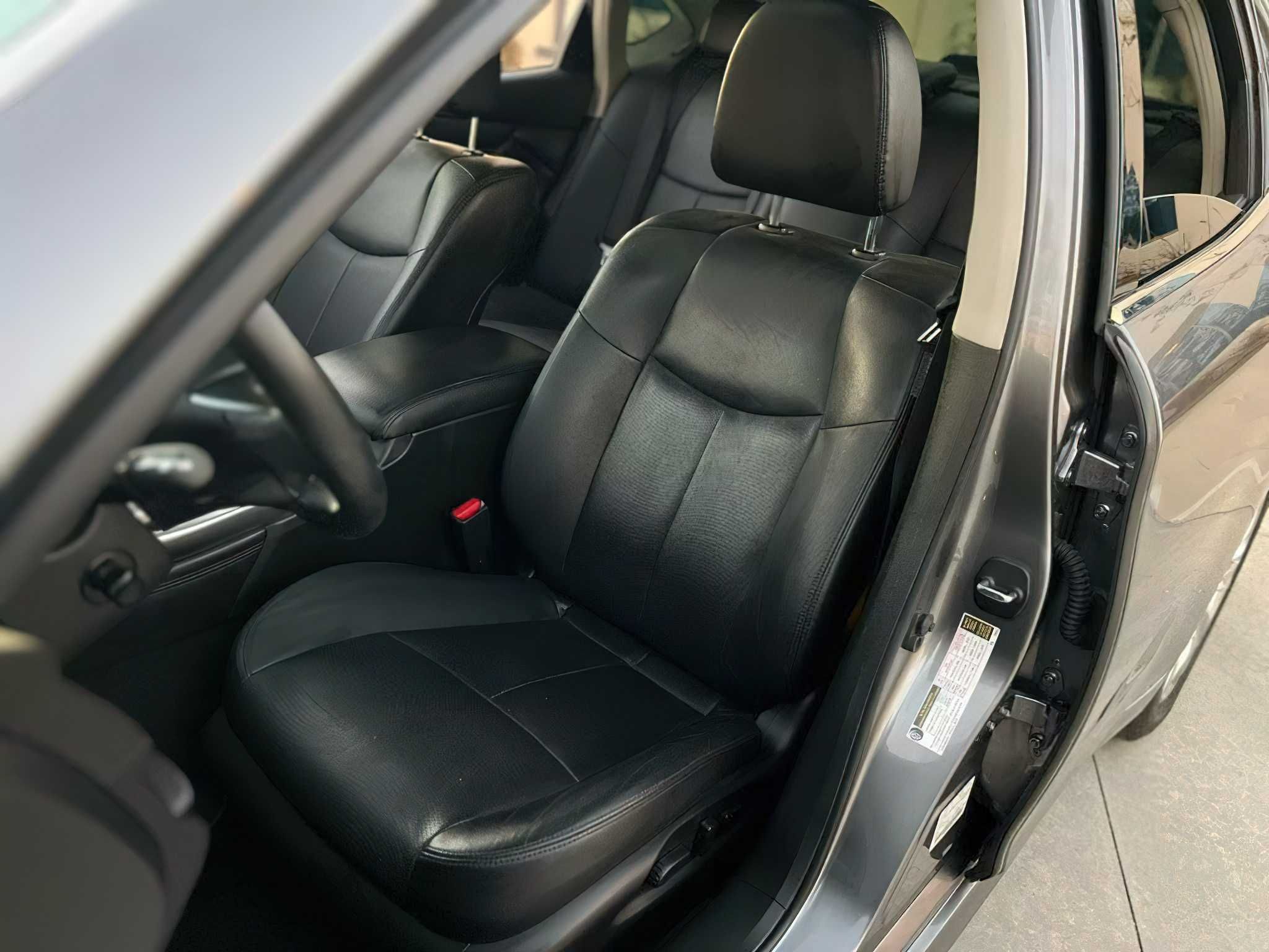 Infiniti Q70 Luxe 2018
