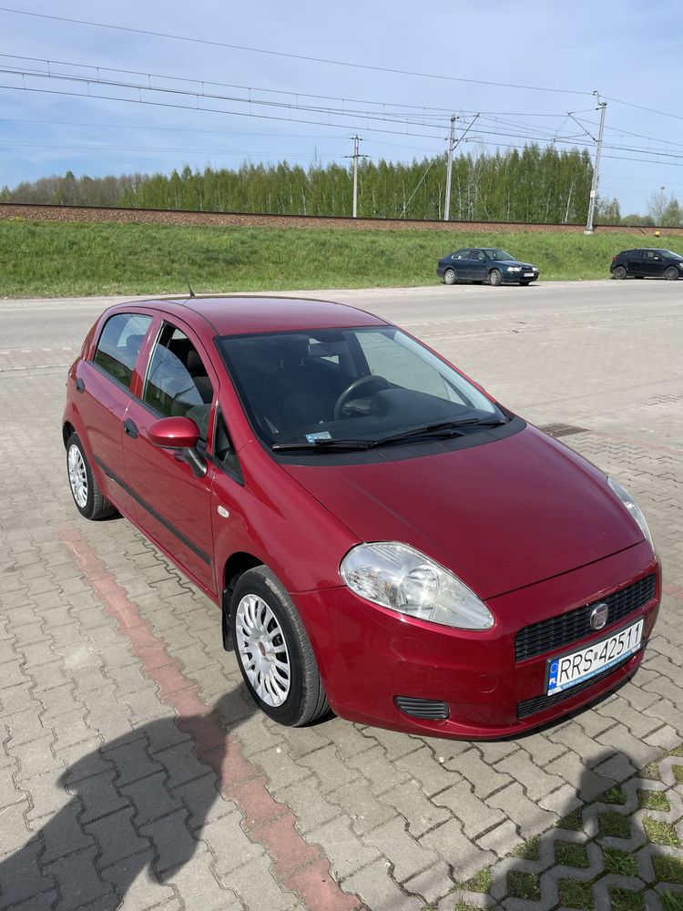 Fiat Punto Grande 2010 1.4 benzyna