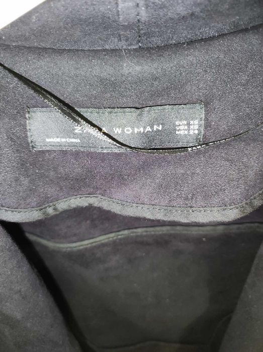 Casaco preto Zara