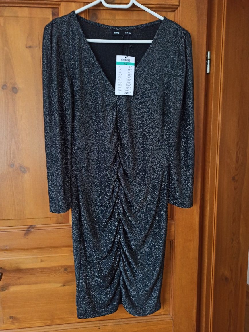 Nowa czarna sukienka ze srebrną nitką Sinsay XL