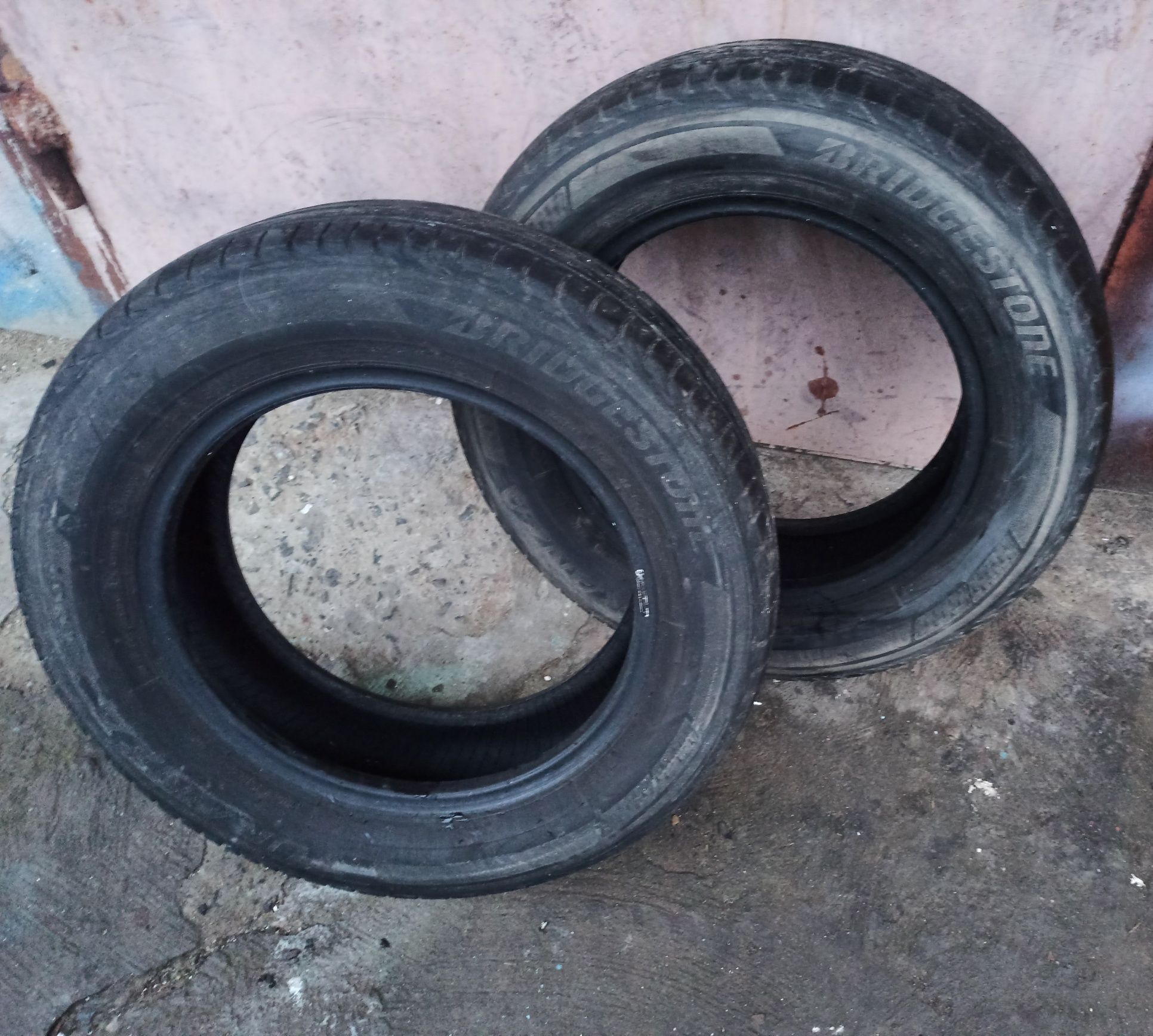 Шини Bridgestone.R15