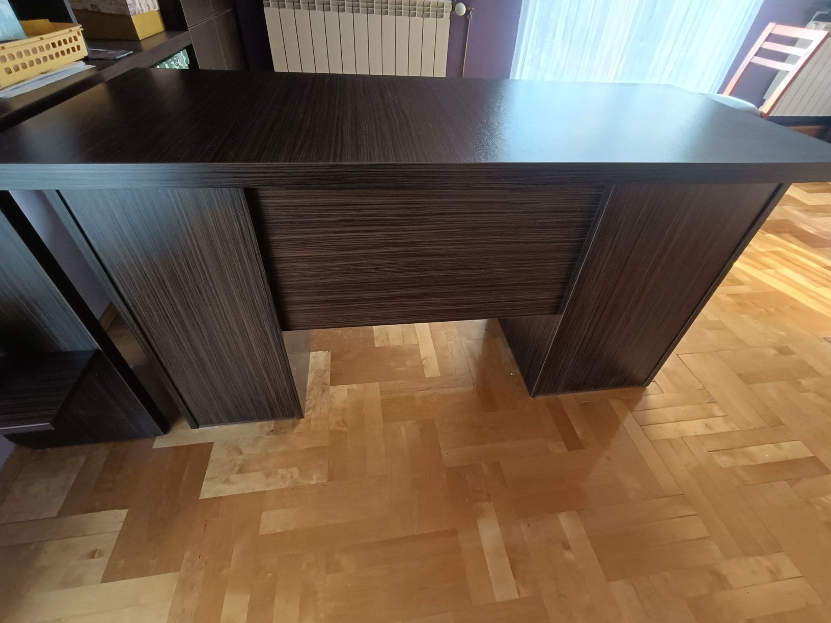 Biurko z szufladami