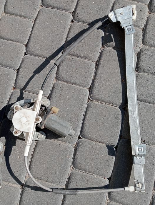 Скло підіймачі Megane