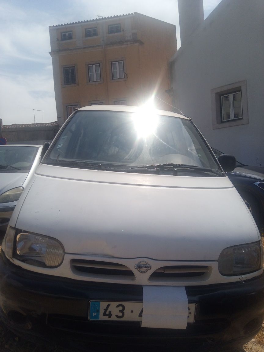 Nissan vanette, para despachar