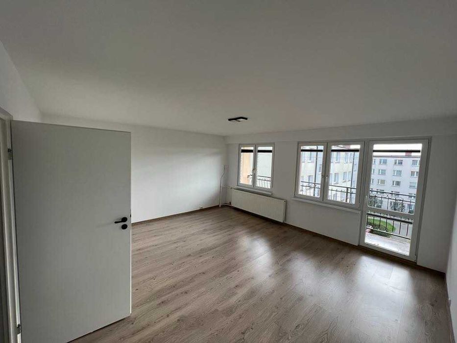 4 pokoje 71 m2 + piwnica 3m2, 4 Piętro , Książąt Pomorskich, Chojnice