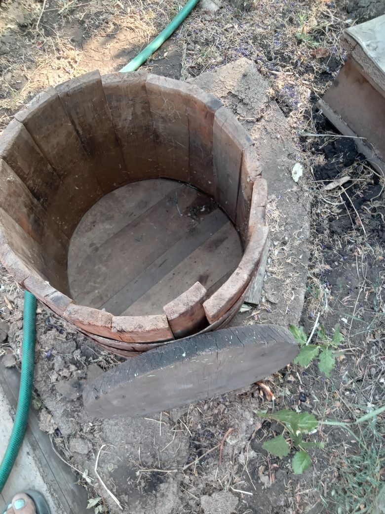 Продам бочку дубовую  ручной р-ти .