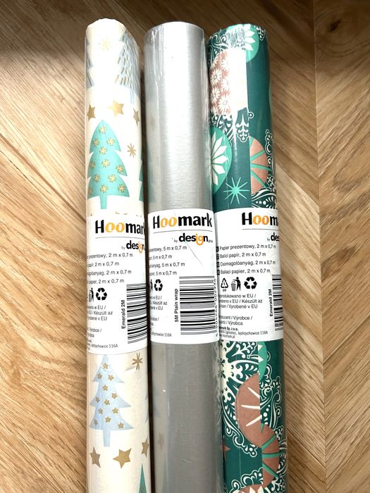 Zestaw 3 nowych papierów do pakowania prezentów świątecznych Hoomark