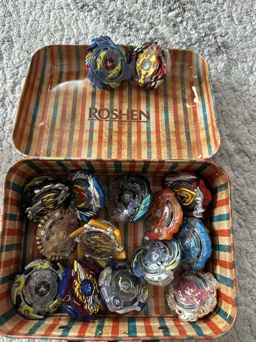 Опис!Beyblade Burst.Hasbro.Takara tomy