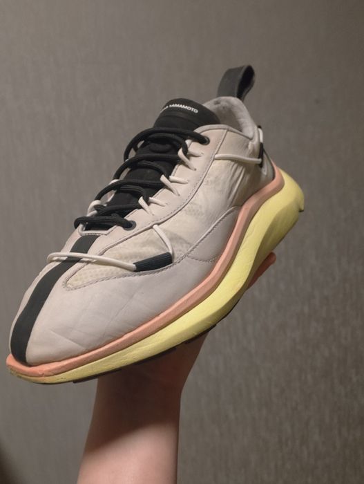Adidas Y-3 FZ4323 стильна пара з історією
