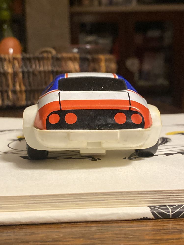 Ferrari Daytona. Anos 80. Chapa e plástico. Made in France. Joustra