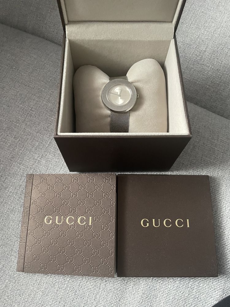 GUCCI U-play 129.4/YA129407 Silver Dial Quartz Boy's Watch_717620