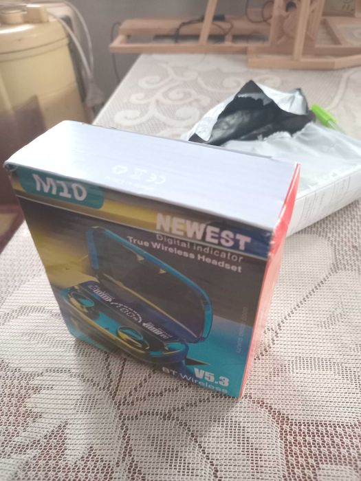 Продаю нові навушники +PowerBank