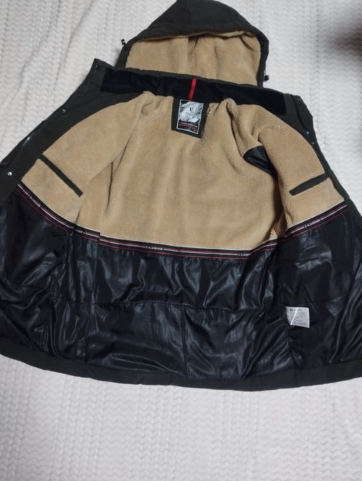 Терміново. Куртка чоловіча зимова, кольору хакі розмір 52