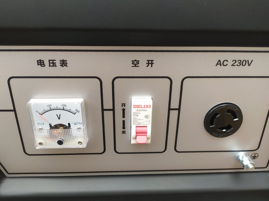 Генератор 2,8-3,0 кВт ,газ-бензин