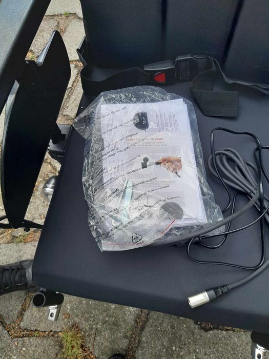 Nowy elektryczny wózek inwalidzki