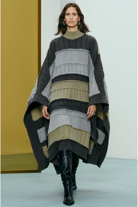 Пончо ZARA PTCHWRK PNCH 11. зі 100%-ї вовни
Розмір XS-S, M-L
Контрастн