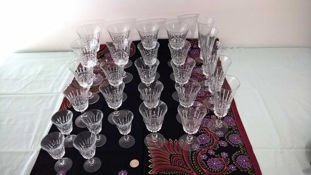 Conjunto de 28 copos de cristal