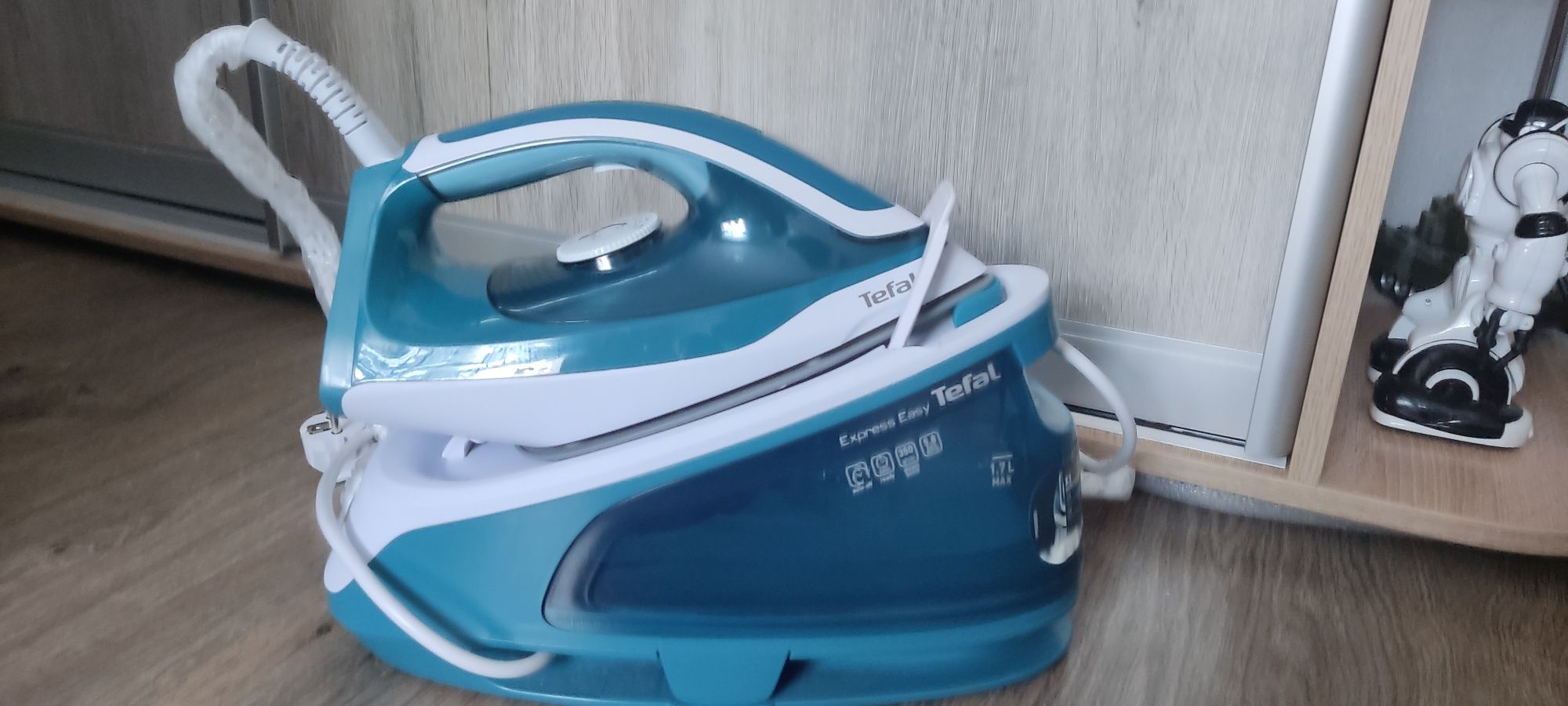 Праска з парогенератором Tefal Express Easy