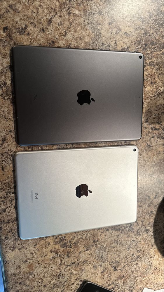 Tablet iPad Apple 10.5” iOS 18.4 ——256gb —- Touch ID - PROCREATE