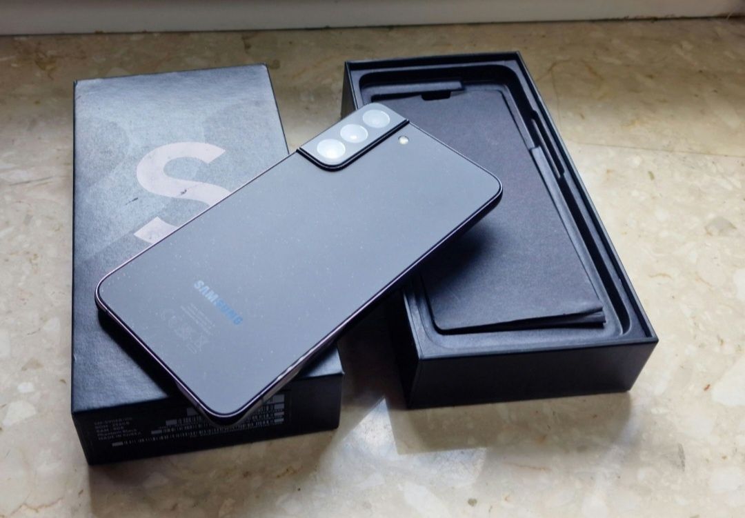 Samsung s22 plus 256GB