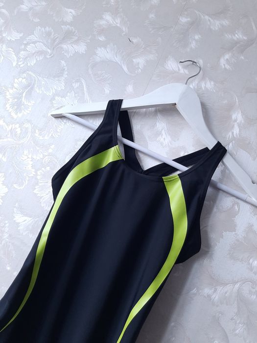 Жіночий купальник(суцільний)