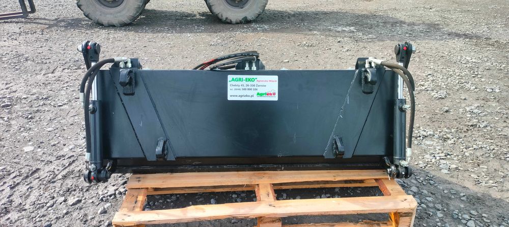 Łyżka 3 w 1 do ładowacza czołowego C330, C360, MF, T25