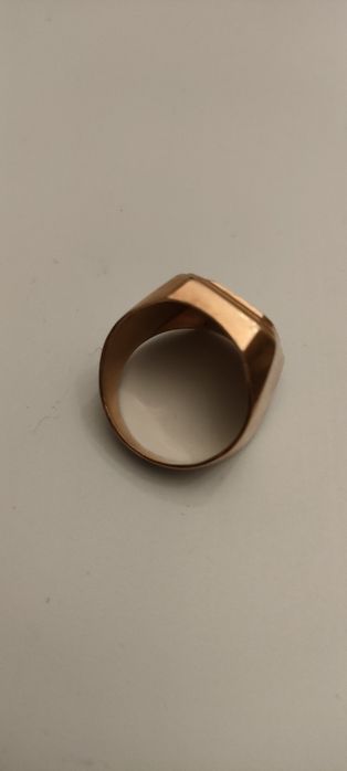 Złoty sygnet męski